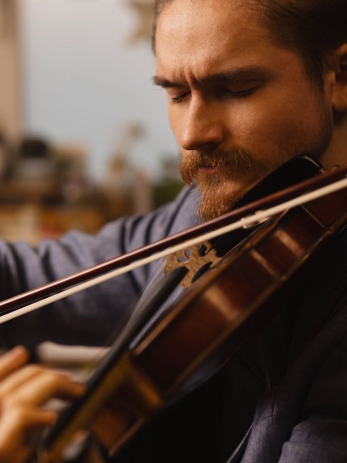 Anton mit Violine
